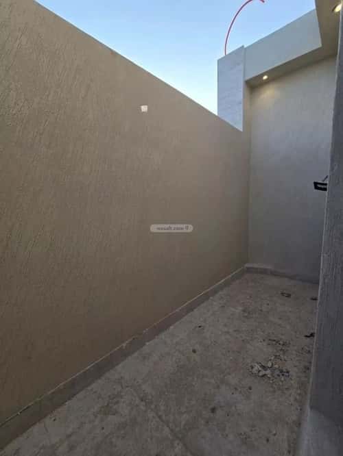 3 bedroom apartment in Al Hazm 5