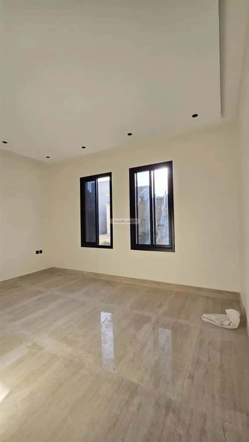 3 bedroom floor in Al Awali 5