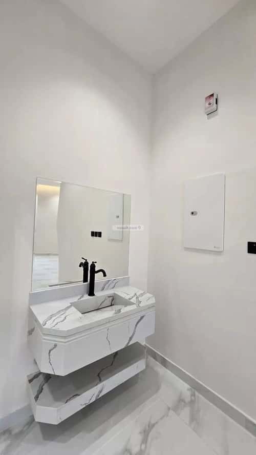 3 bedroom apartment in Al Zahrah 3