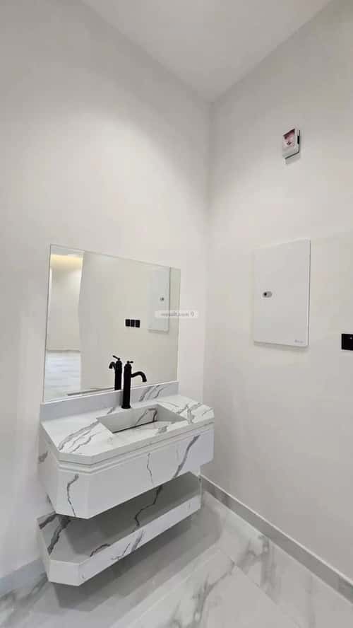 3 bedroom apartment in Al Zahrah 3
