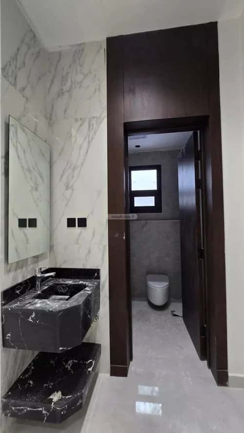 5 bedroom floor in Tuwaiq 4