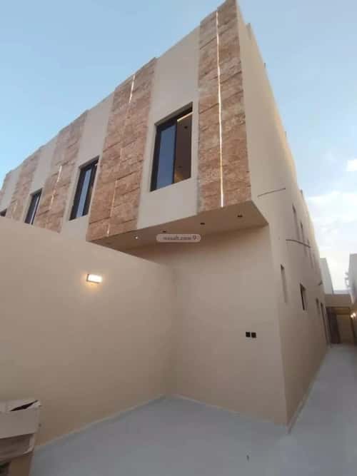 5 bedroom villa in Okaz 7