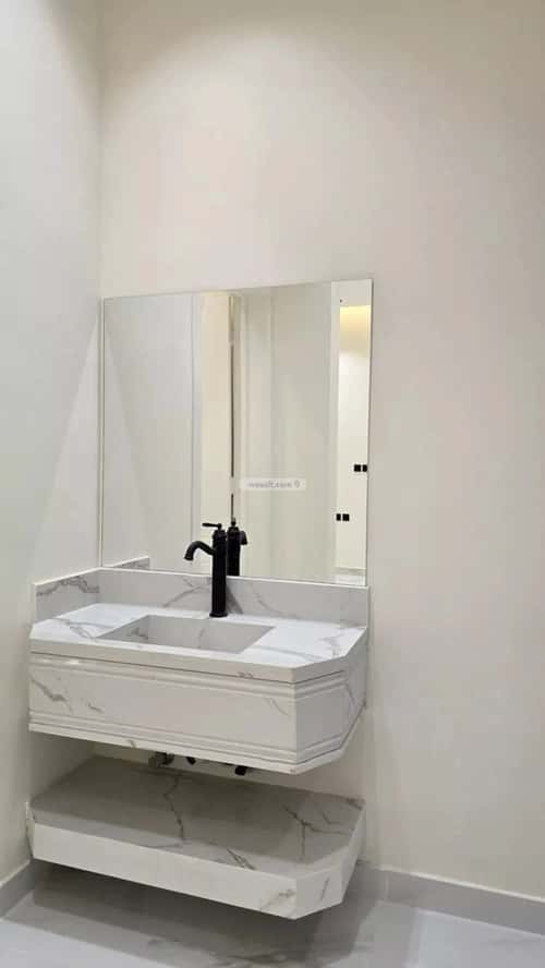 4 bedroom apartment in Al Zahrah 1