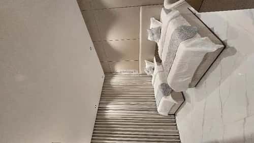 6 bedroom floor in Okaz 5