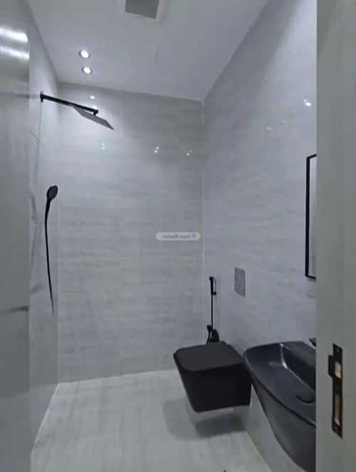 3 bedroom floor in Al Awali 6