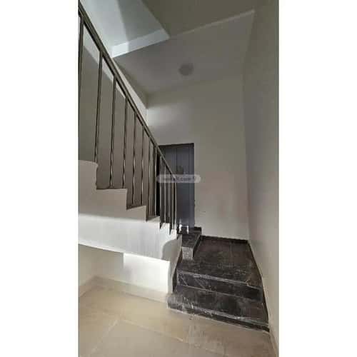 3 bedroom floor in Al Awali 7