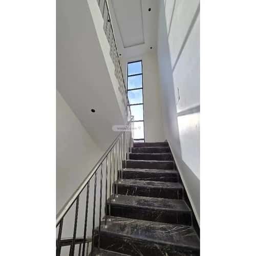 3 bedroom floor in Al Awali 3