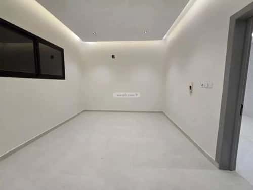 فيلا 5 غرف في عكاظ 11