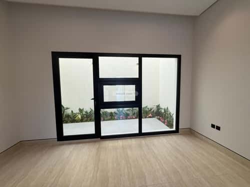 5 bedroom villa in Al Mahdiyyah 18
