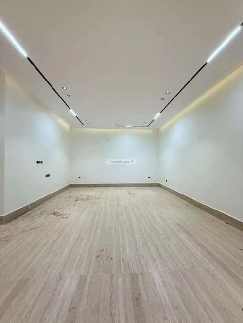 5 bedroom villa in Al Mahdiyyah 9