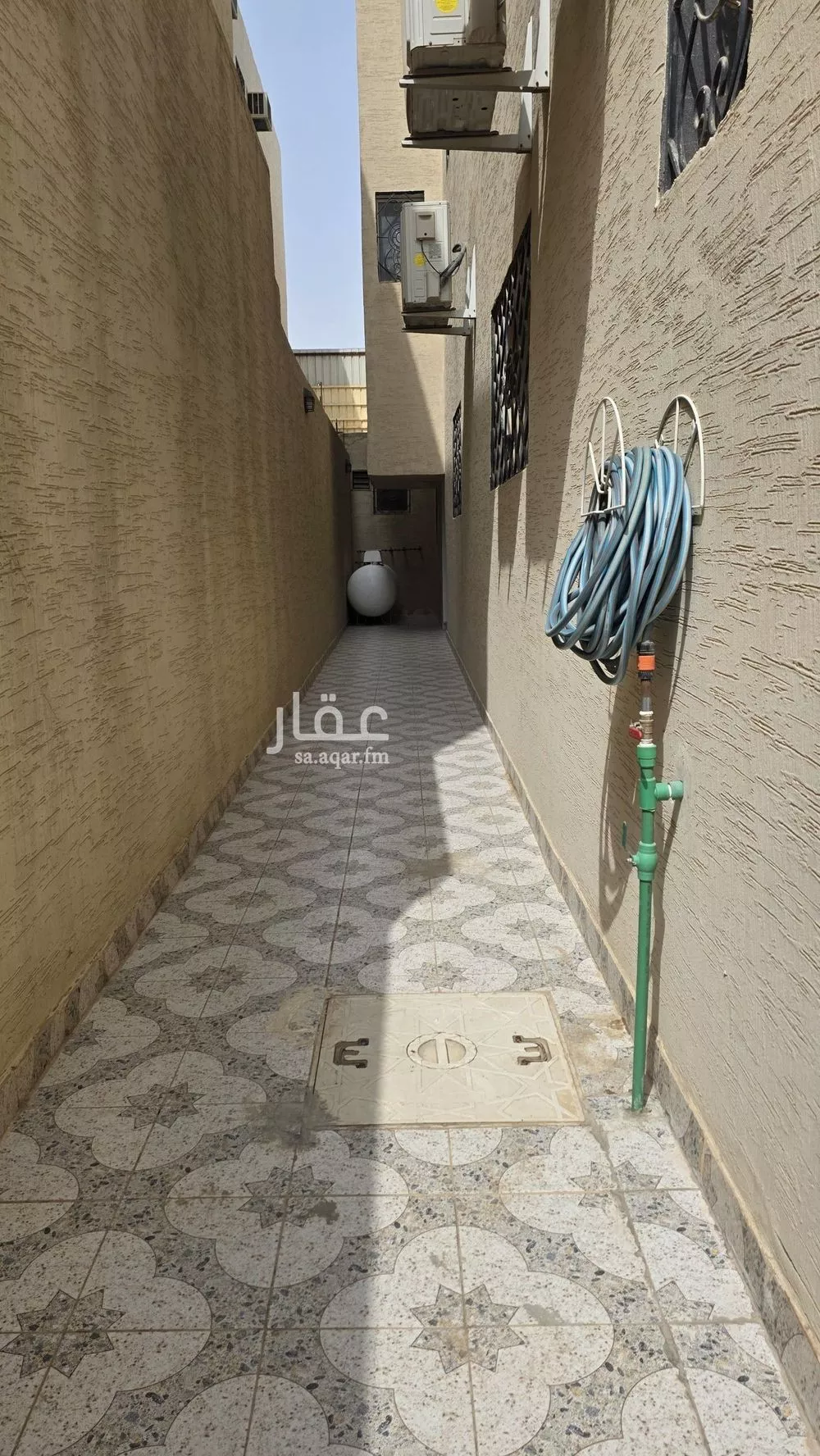4 bedroom floor in Dhahrat Namar 8