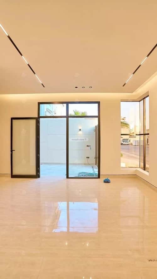 5 bedroom villa in Al Mahdiyyah 12