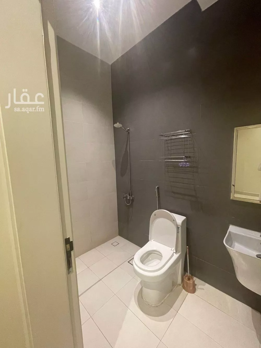 شقة 4 غرف في العارض 17