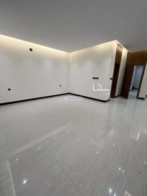 5 bedroom villa in Al Mahdiyyah 10