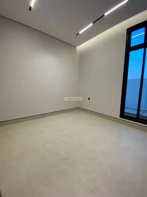 5 bedroom villa in Al Mahdiyyah 4