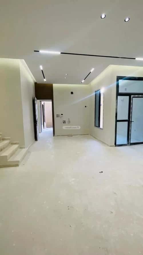 5 bedroom villa in Al Hazm 8