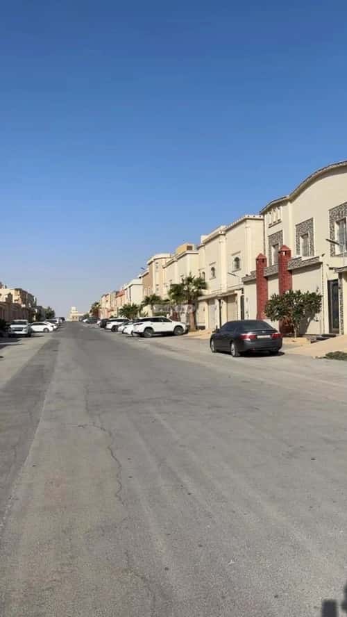 6 bedroom villa in Dhahrat Laban 7