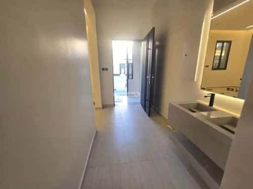 5 bedroom villa in Dhahrat Laban 13