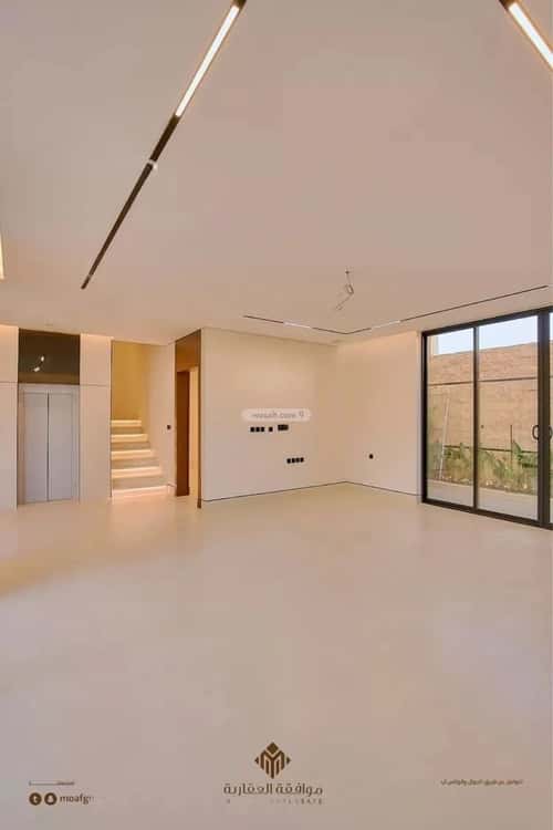 5 bedroom villa in Al Mahdiyyah 2