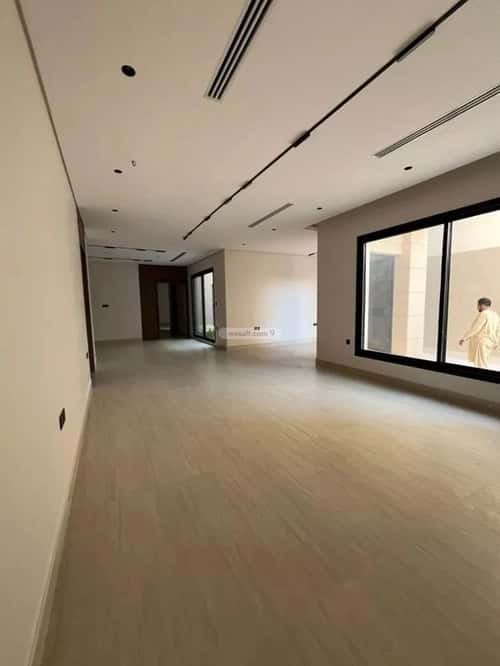 5 bedroom villa in Al Mahdiyyah 3