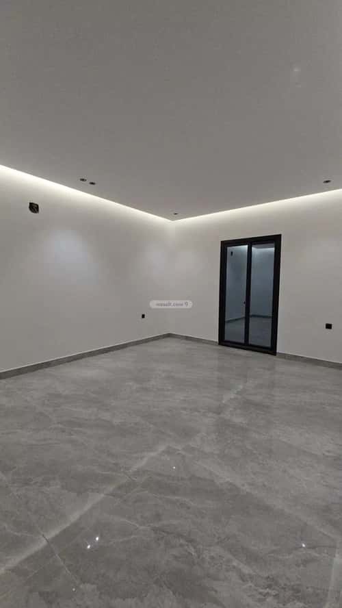 6 bedroom villa in Dhahrat Laban 11