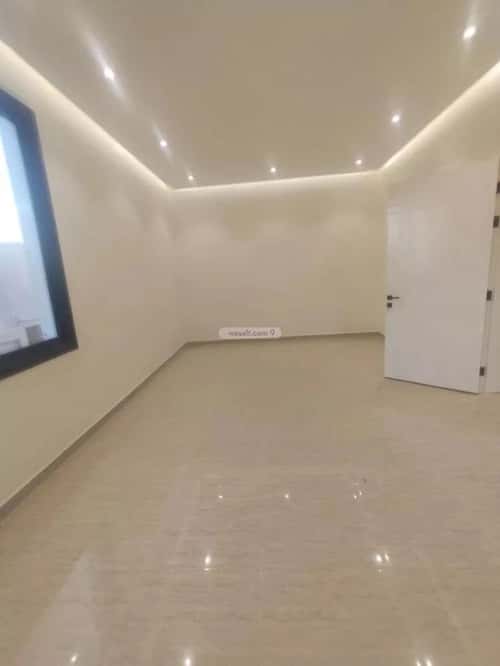 5 bedroom villa in Al Zahrah 2