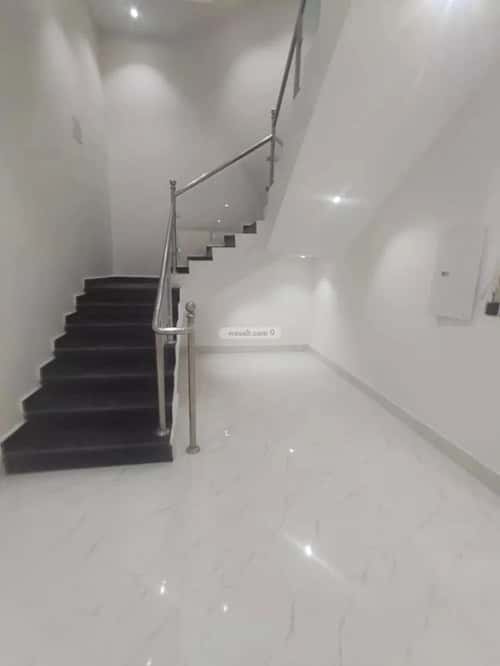 5 bedroom villa in Al Uraija Al Gharbi 10