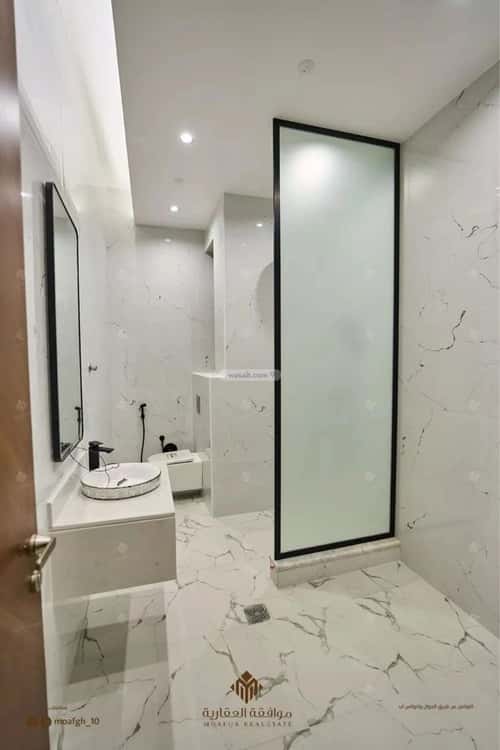 5 bedroom villa in Al Mahdiyyah 5