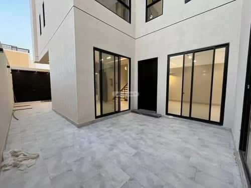5 bedroom villa in Al Mahdiyyah 6