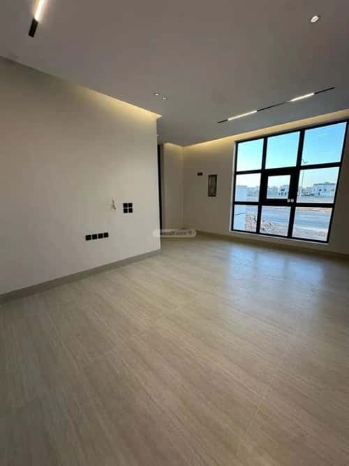 5 bedroom villa in Al Mahdiyyah 3