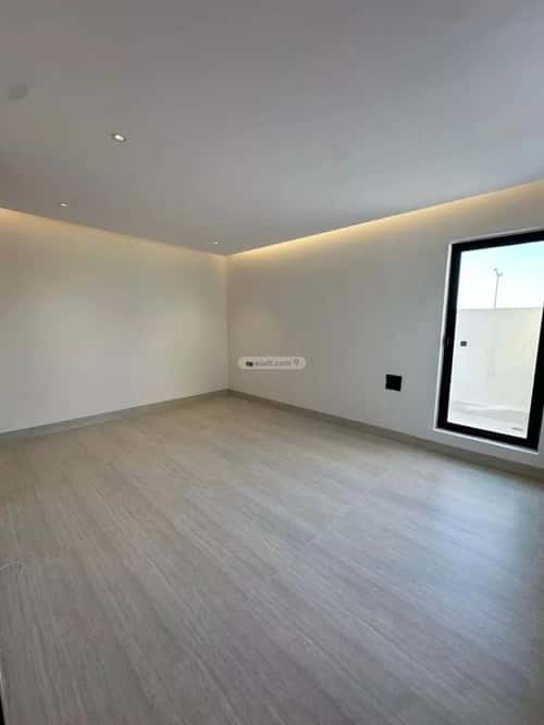 5 bedroom villa in Al Mahdiyyah 4