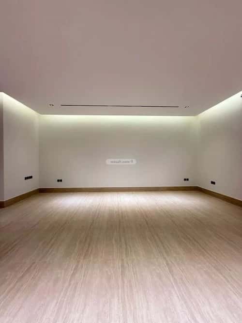 5 bedroom villa in Al Mahdiyyah 4