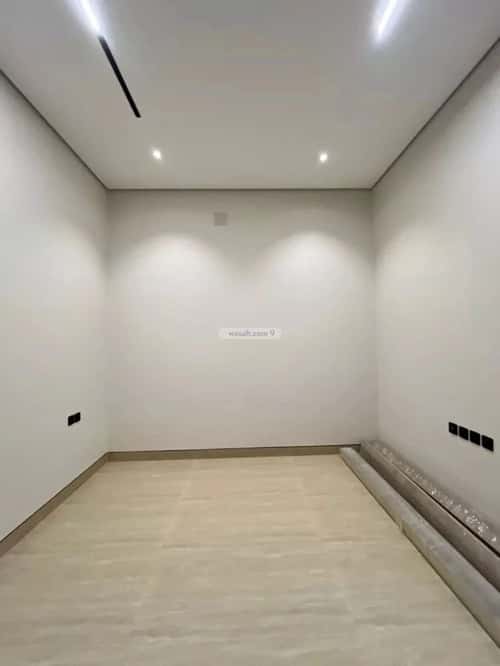 5 bedroom villa in Al Mahdiyyah 2