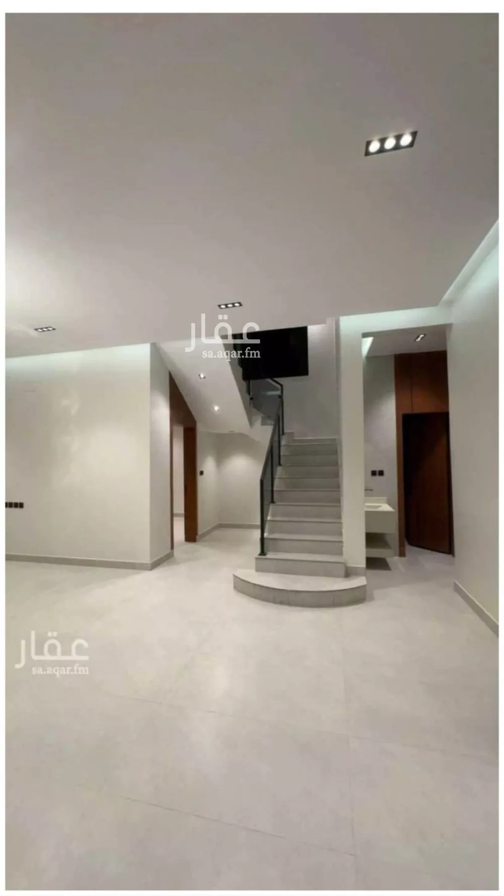 فيلا 4 غرف في الرمال 3