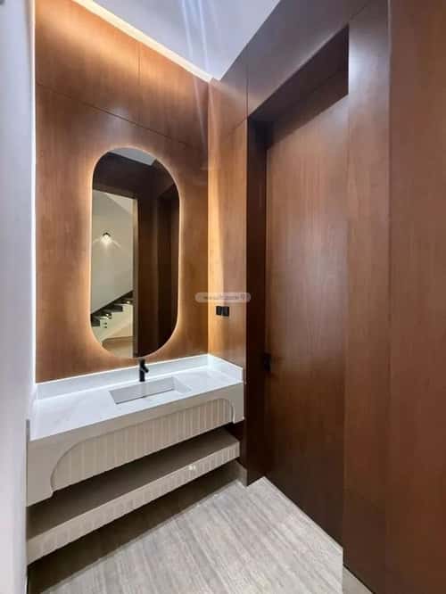 5 bedroom villa in Al Mahdiyyah 3