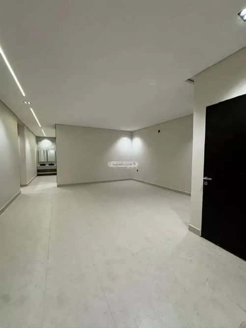 4 bedroom floor in Tuwaiq 5
