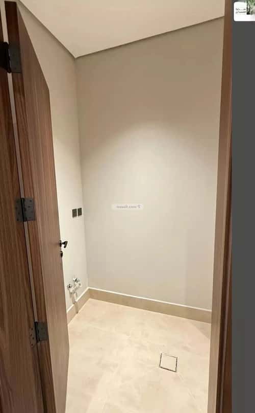 4 bedroom floor in Al Malqa 12