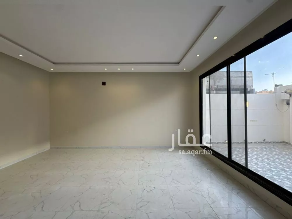 فيلا 5 غرف في العارض 6
