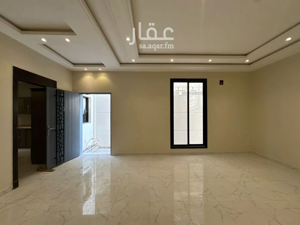 فيلا 5 غرف في العارض 16