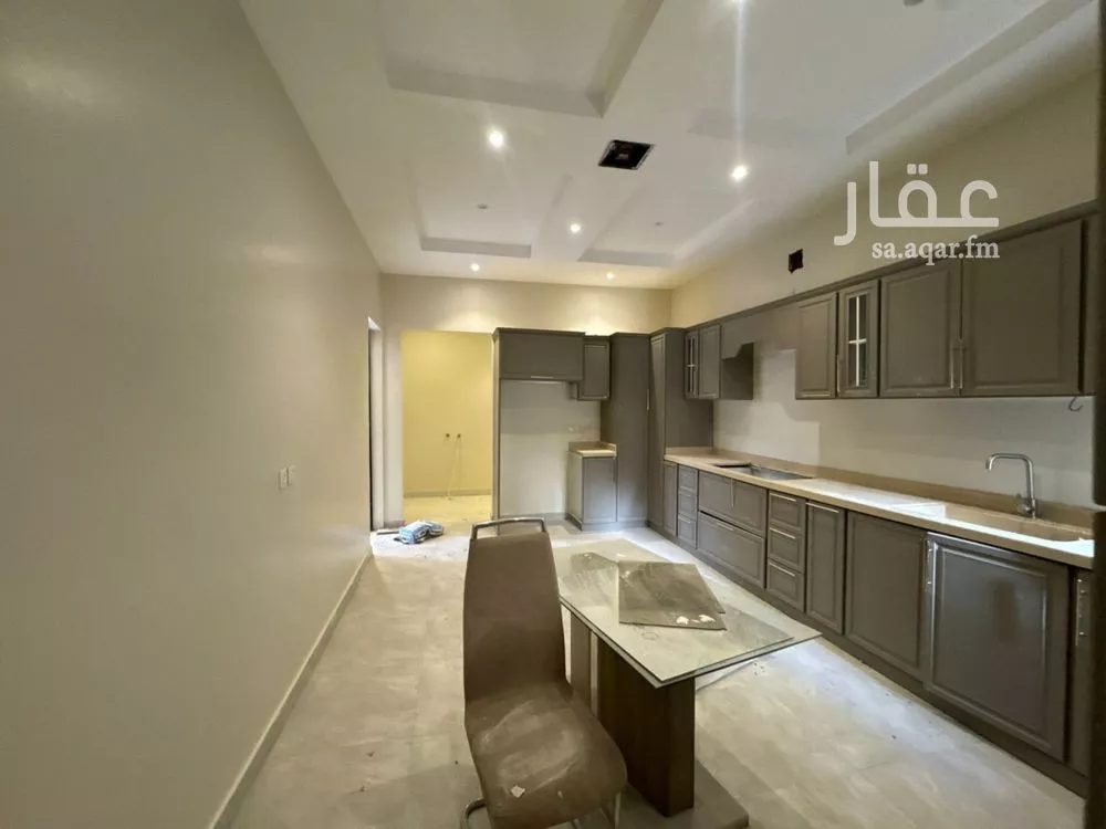 فيلا 5 غرف في العارض 18