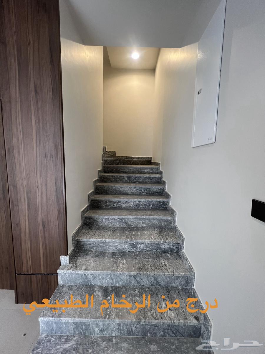 6 bedroom villa in Ar Rakah Al Janubiyah, Eastern Province 9