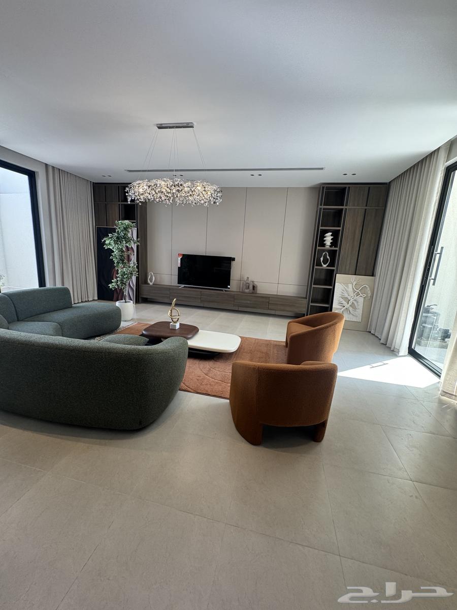 5 bedroom villa in As Saif 8