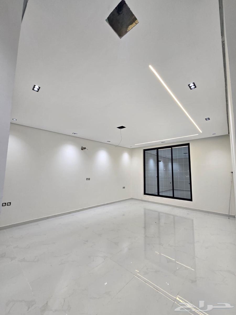 6 bedroom villa in Dahiat King Fahd 11