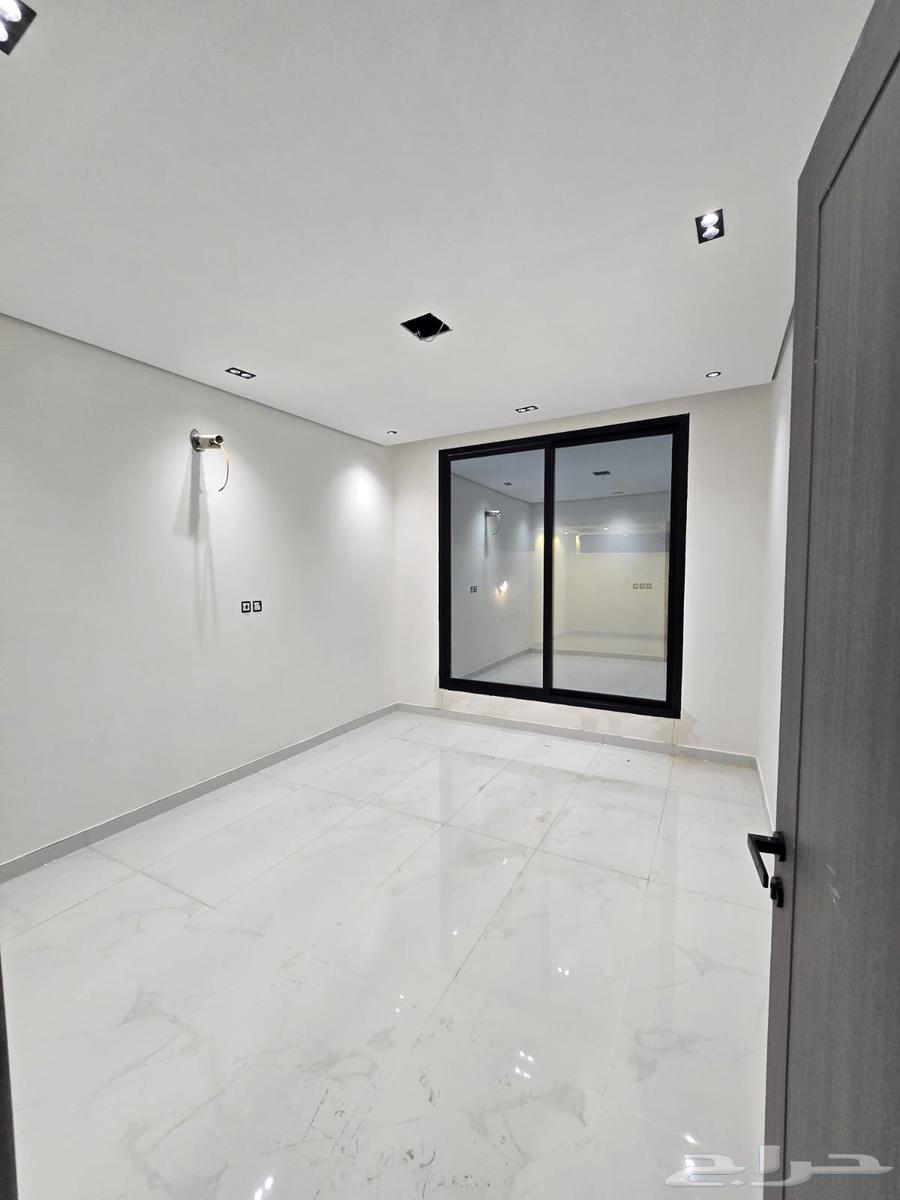 6 bedroom villa in Dahiat King Fahd 5