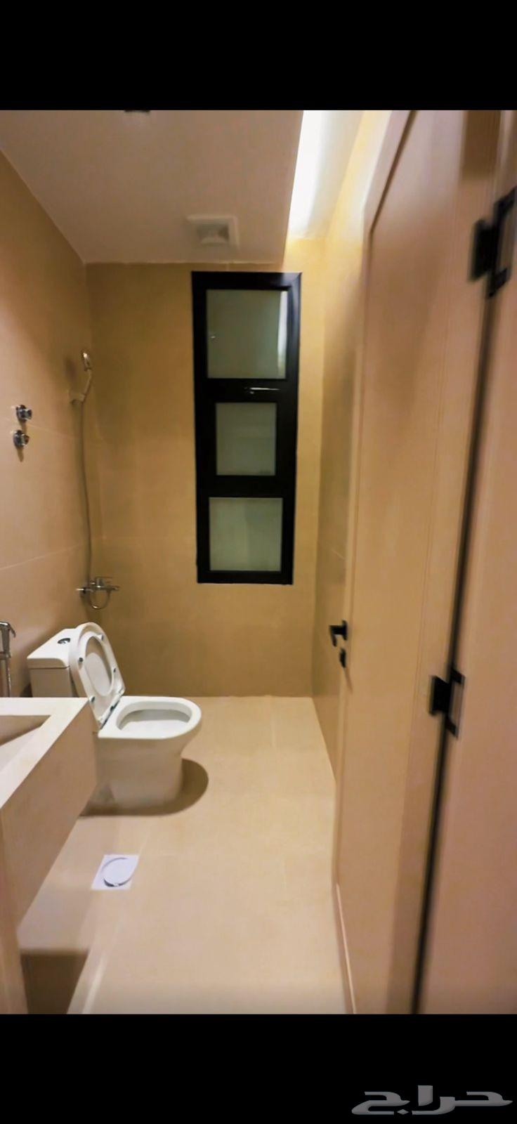 9 bedroom villa in Al Amwaj 7