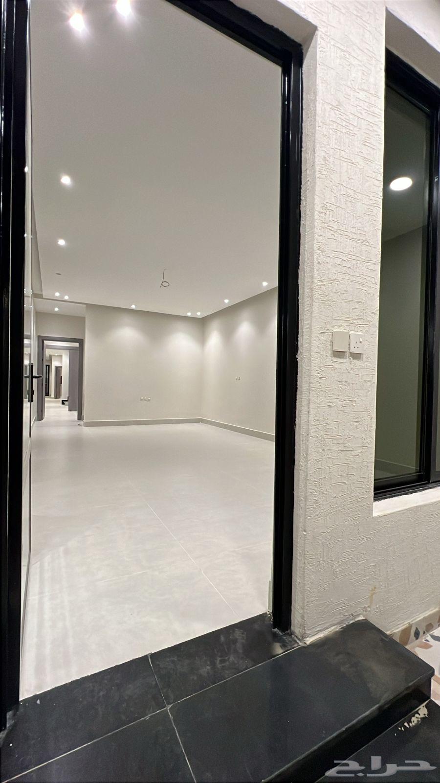 6 bedroom villa in Al Amwaj 5