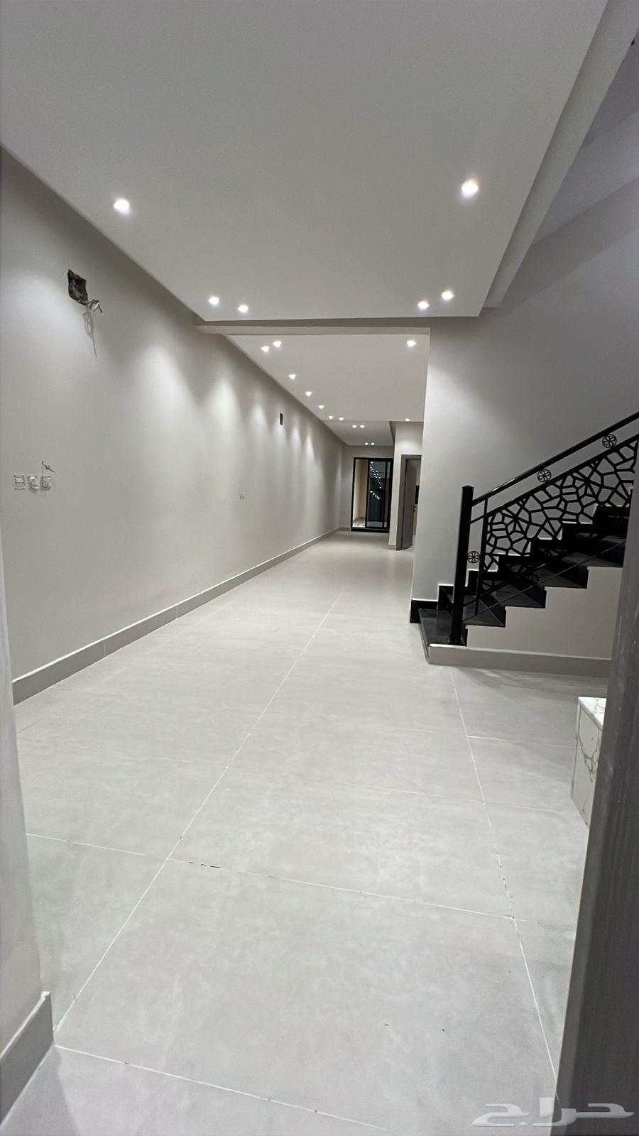 6 bedroom villa in Al Amwaj 6