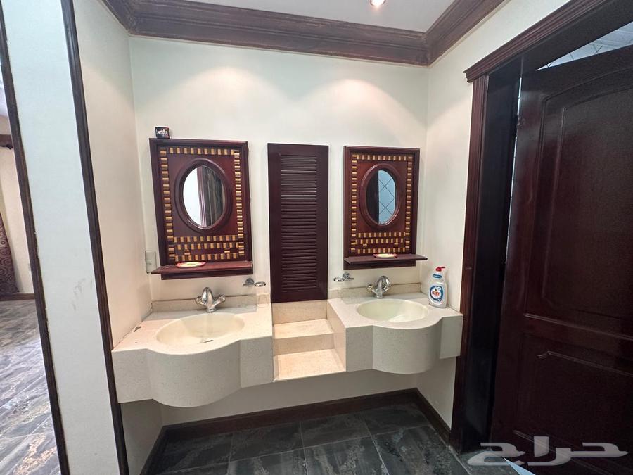 8 bedroom villa in Ash Shati Al Gharbi 2