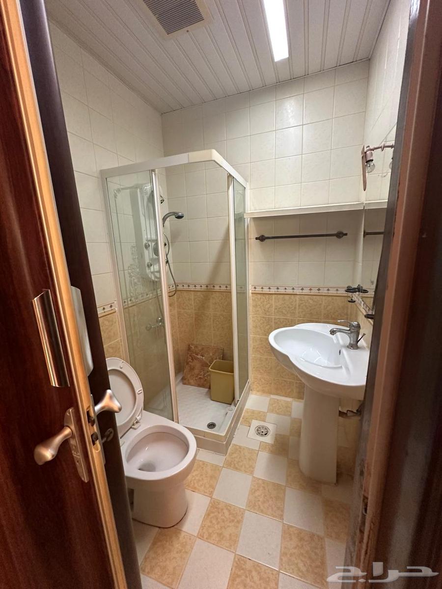 8 bedroom villa in Ash Shati Al Gharbi 16