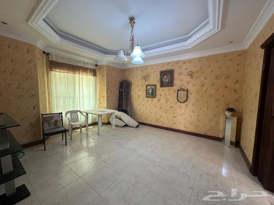 8 bedroom villa in Ash Shati Al Gharbi 5